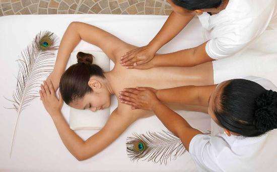 Read more about the article Four Hands Massage experience