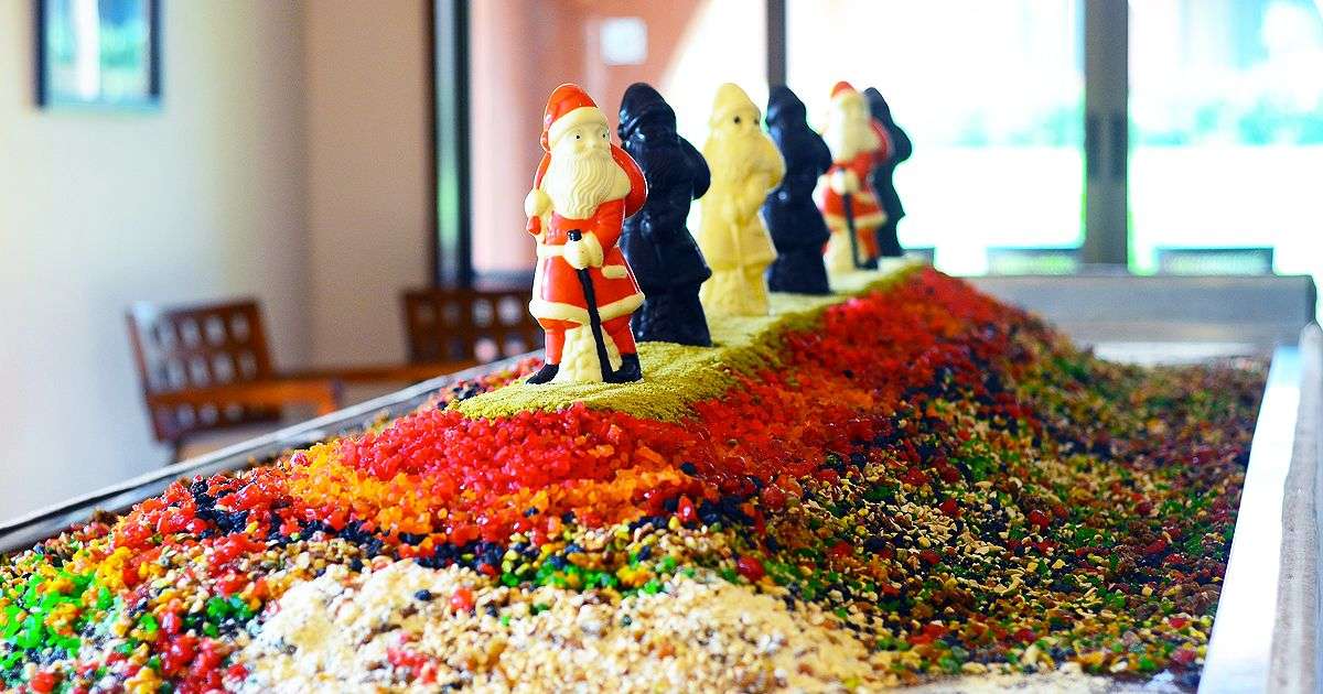 Read more about the article Unique cake-mixing ceremony at Courtyard by Marriott, Gurugram Downtown